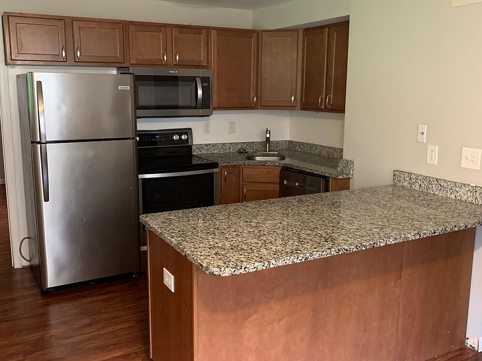 1st image of 726 Ohio Pike #3