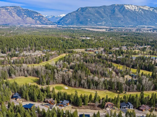 315 Gleneagles Trl, Columbia Falls, MT 59912