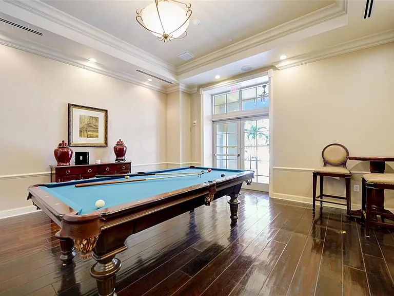 300 Beach Dr NE #305 — Photo 39