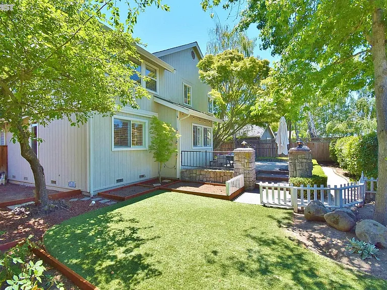 74 Canyon Green Way — Photo 57