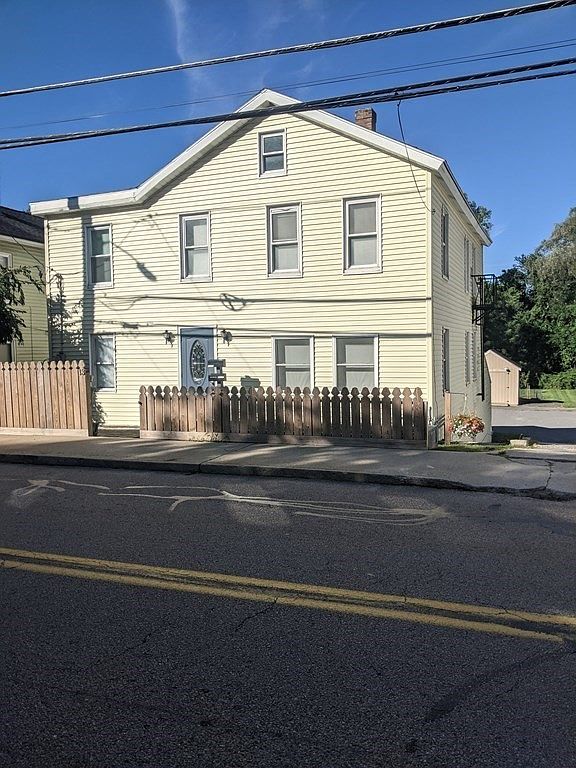 13 Blackstone St, Blackstone, MA 01504 | Zillow