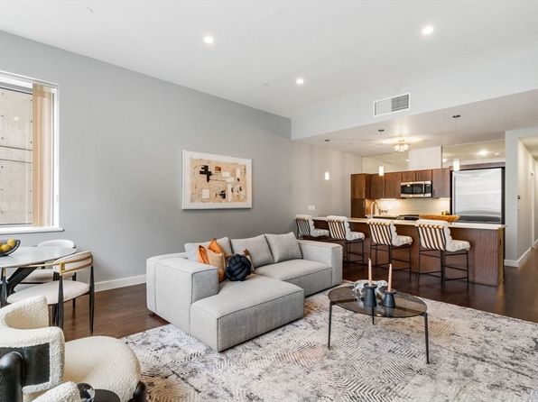 43 Westland Ave UNIT 206, Boston, MA 02115
