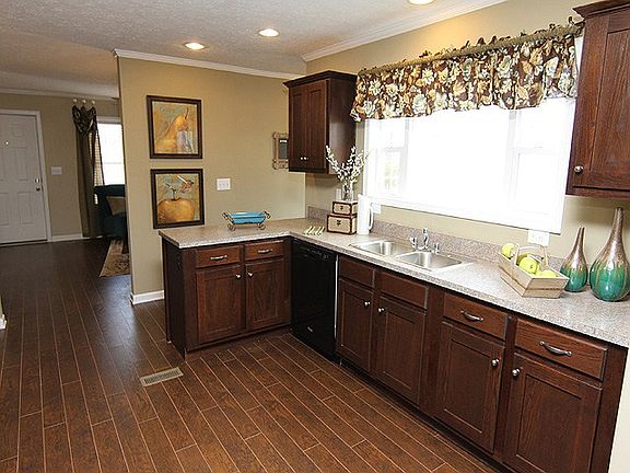 5th image of 200 Freedom Homes Of Buckhannon