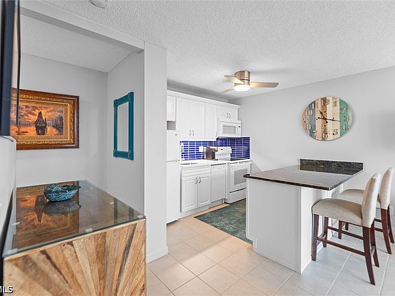 3rd image of 7360 Estero Blvd #Penthouse 2