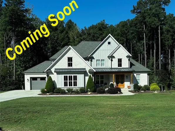 330 Old Heritage Dr, Winston Salem, NC 27107