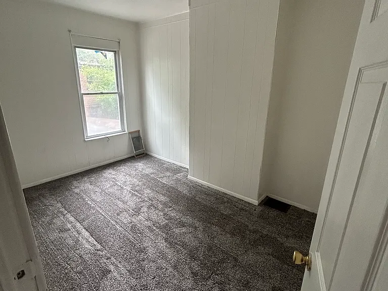 5005 Blair St — Photo 6