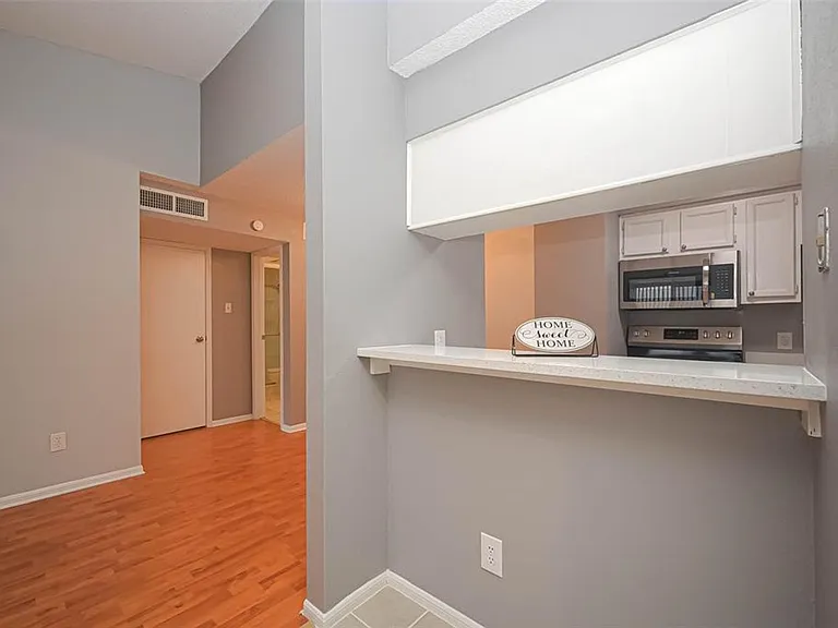 2120 El Paseo St #2108 — Photo 9