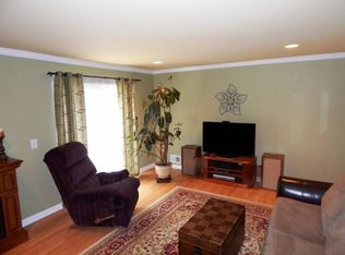 12 Briarwood St, Parsippany, NJ 07054