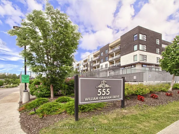555 William Graham Dr #233, Aurora, ON L4G 3H9