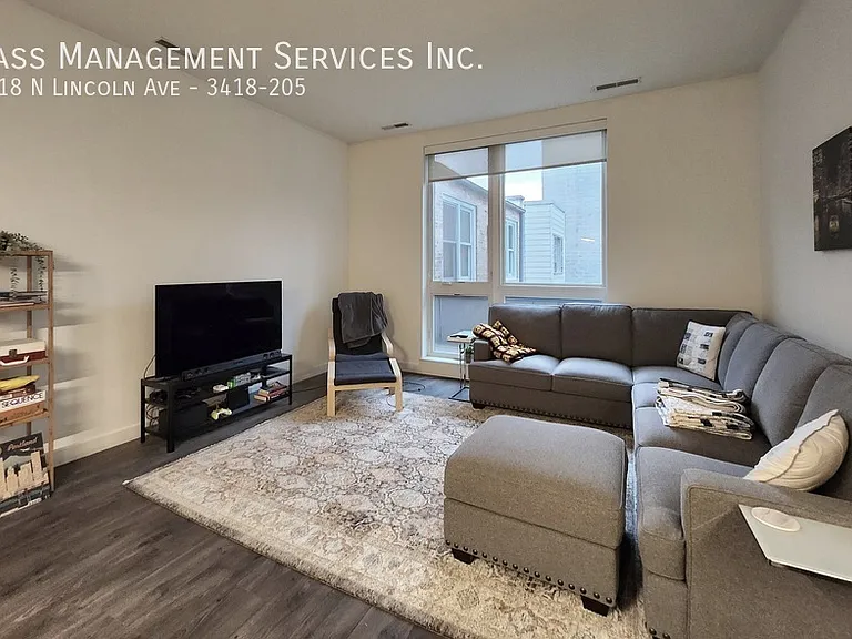 3418 N Lincoln Ave #205 — Photo 6