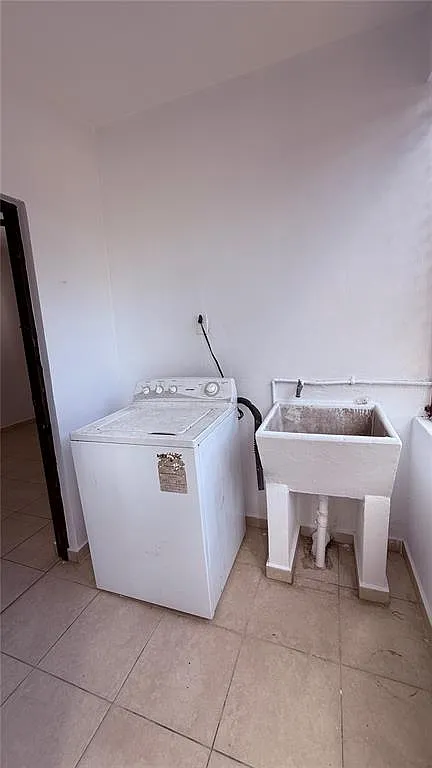 1 bed, 1.0 bath, $750 — Photo 2