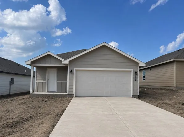 1236 Hickory Grove St, Brenham, TX 77833