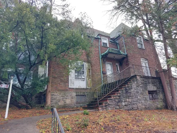 125 a/k/a 33 Cedar Lane, Bronxville, NY 10708