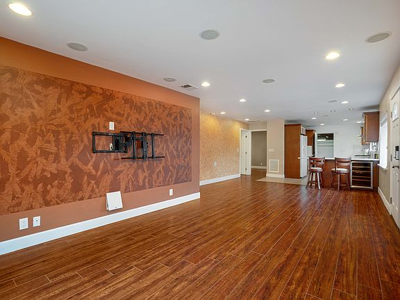 4th image of 1591 Sequoia Ave