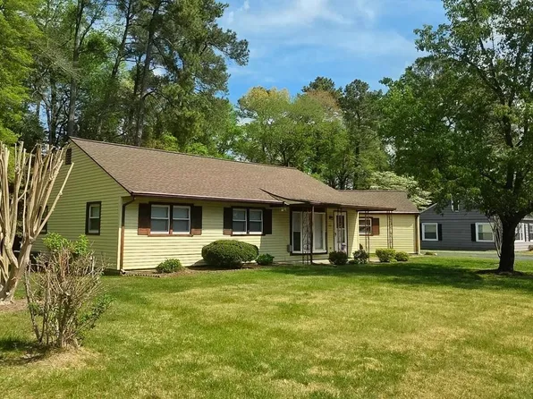 104 Oaklee Dr, Fruitland, MD 21826