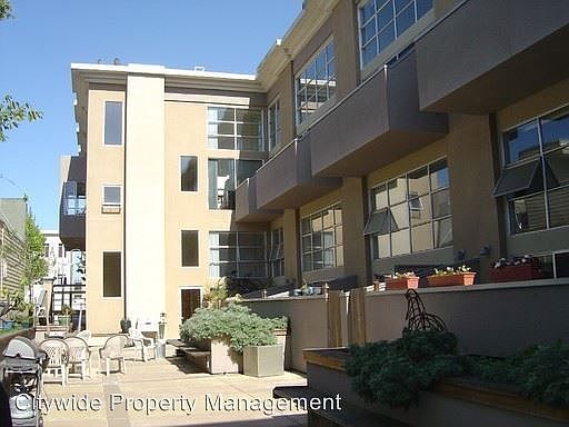 3rd image of 690 Pennsylvania Ave APT 121