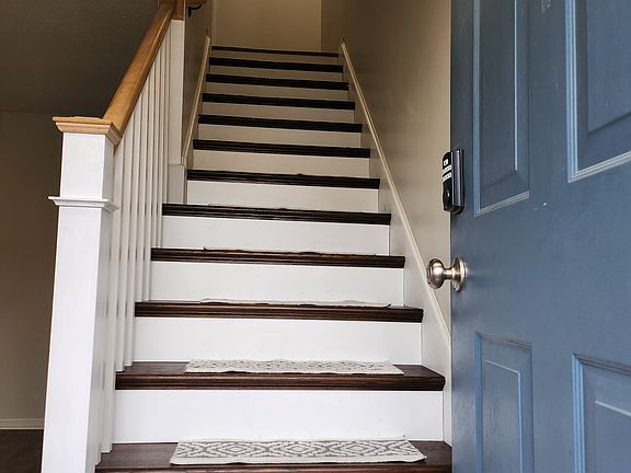 4th image of 908 Saint Andrews Reach APT D