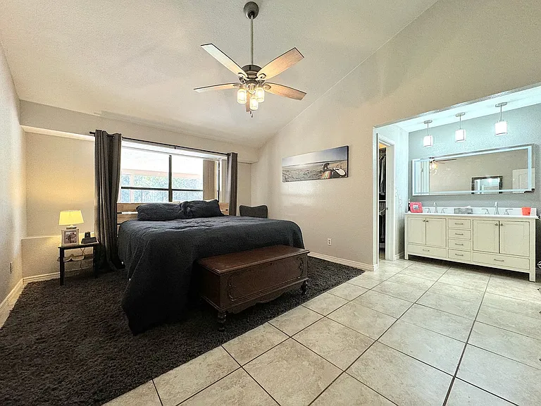 6851 Amposta Dr — Photo 16
