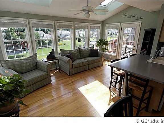 4th image of 973 Kensington Ct