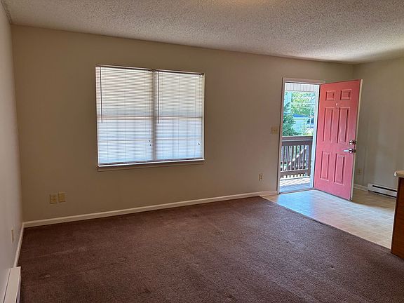 3rd image of 624 Sunset Ave APT J