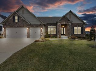 117 Eagle Estates Dr, Lake Saint Louis, MO 63367