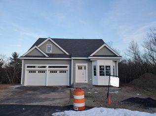 16 Tucker Ter, Methuen, MA 01844