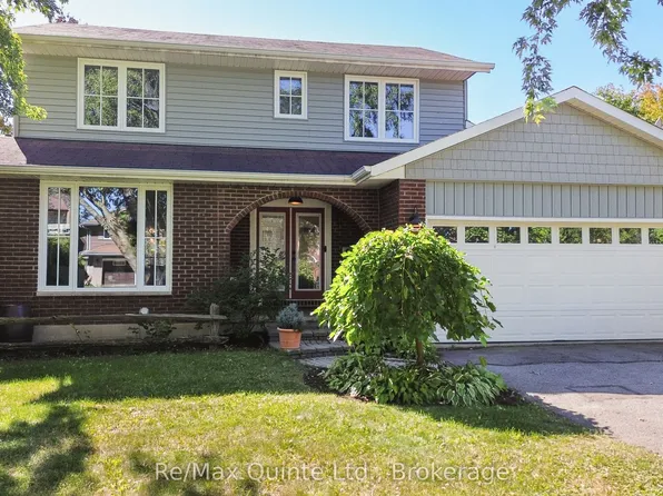 69 Kensington Cres, Belleville, ON K8P 4T4
