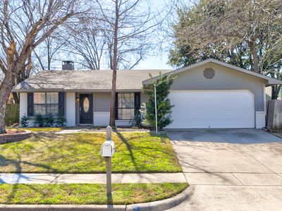 2113 Sage Ln, Bedford, TX, 76021