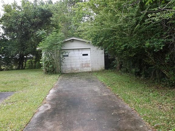 5th image of 6732 Mopsy Ln