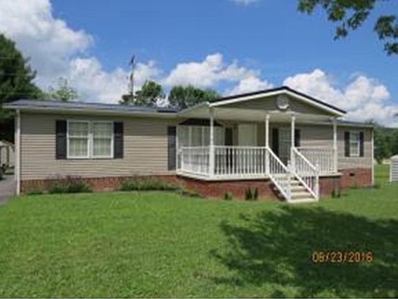 3rd image of 8909 Gateway Dr