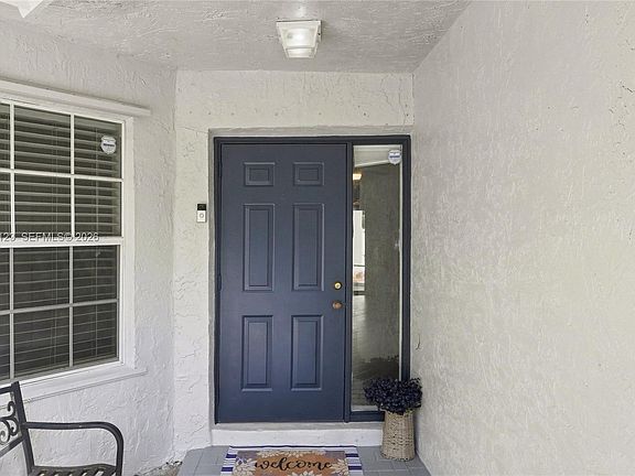 5th image of 10425 NW 9th Mnr