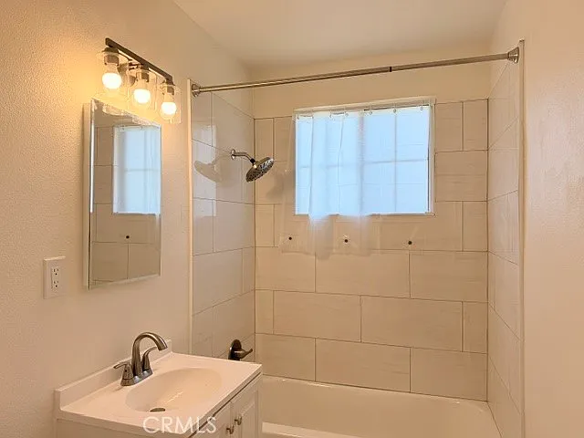 5335 El Monte Ave — Photo 12