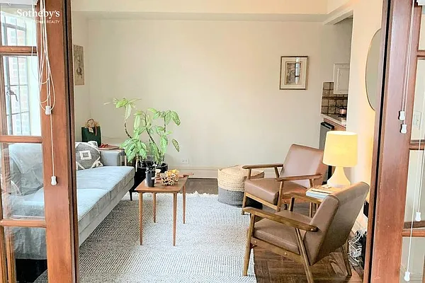 Rented by Sotheby's International Realty | media 69