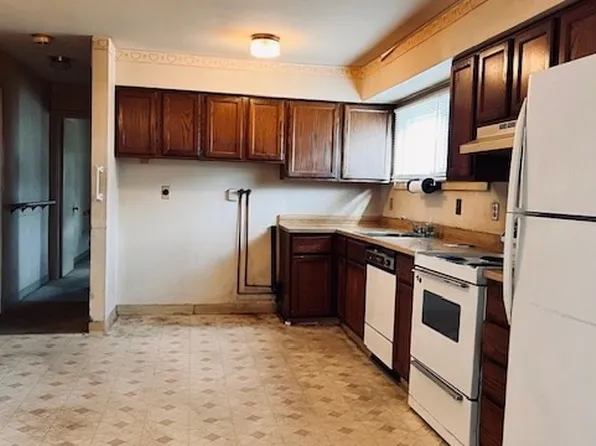 197 Greenwood Ter Unit 197, Chicopee, MA 01022
