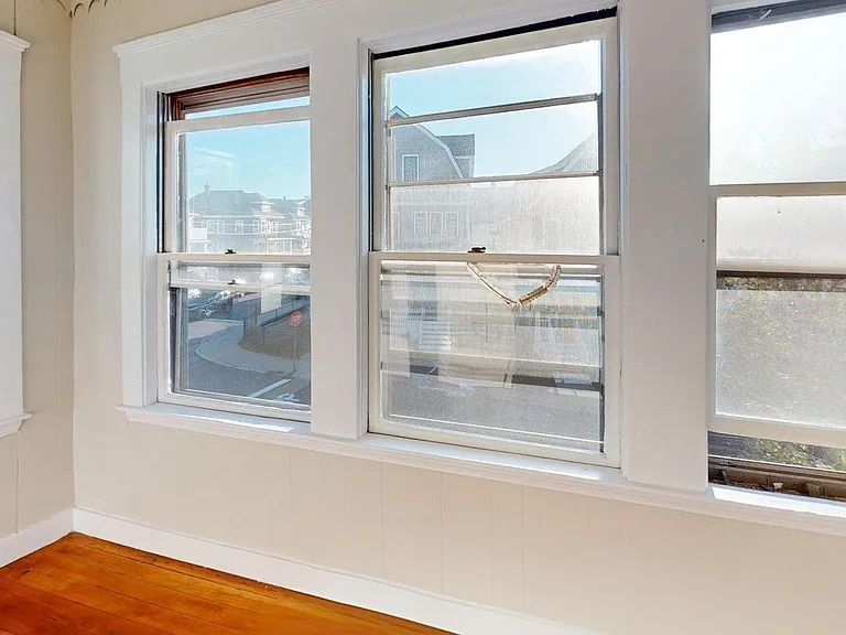 27 Princeton St #2 — Photo 36