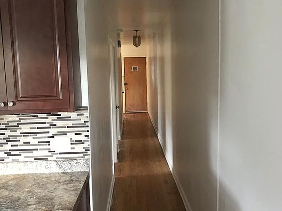 2nd image of 938 N Damen Ave #712