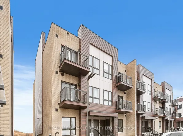 10 Palace St #C2, Kitchener, ON N2E 0J3