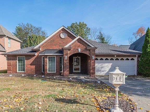 2nd image of 207 Trotwood