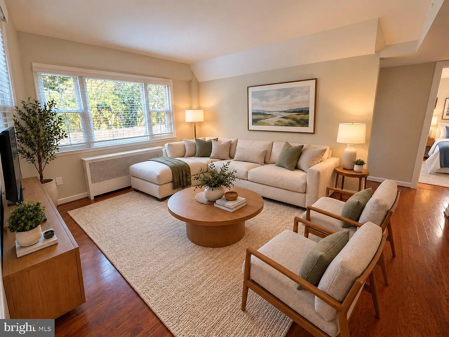 2 bed, 1.0 bath, 840 sqft, $2,650 — Photo 2