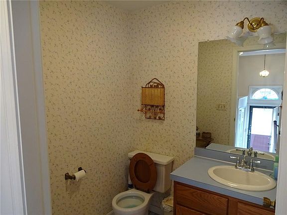 5th image of 23 Tamarac Dr #23D