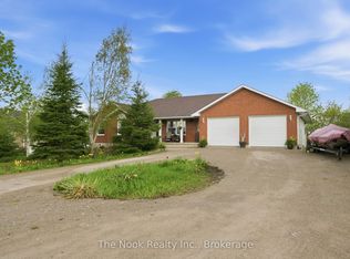4 McGillivray Ln, Kawartha Lakes, ON L0K 1B0