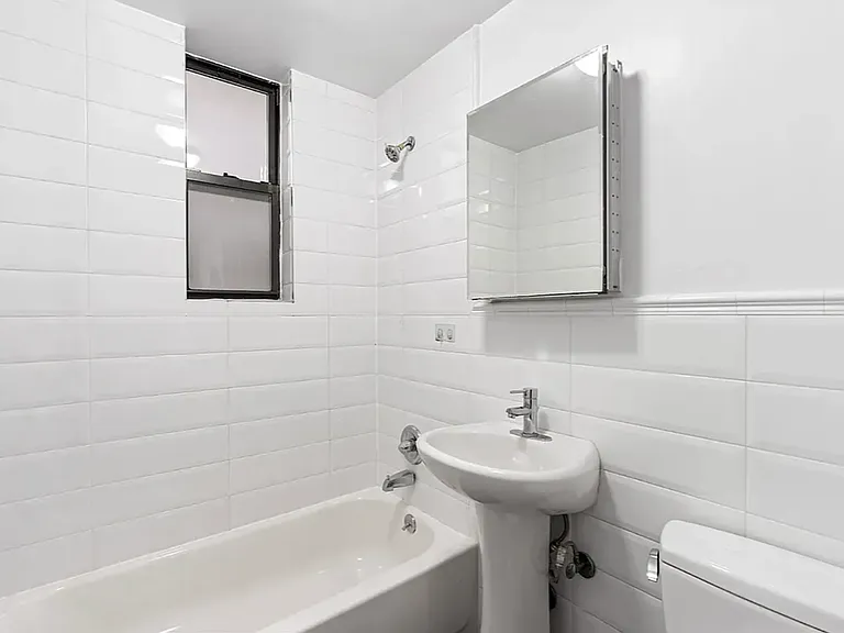 15 W 55th St #3B — Photo 13