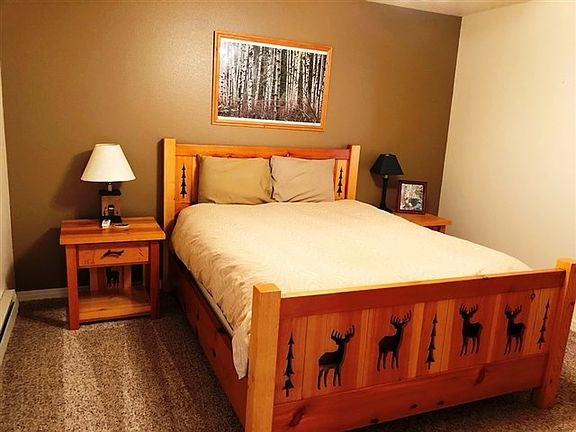 4th image of 1607 Davis Ave #104R