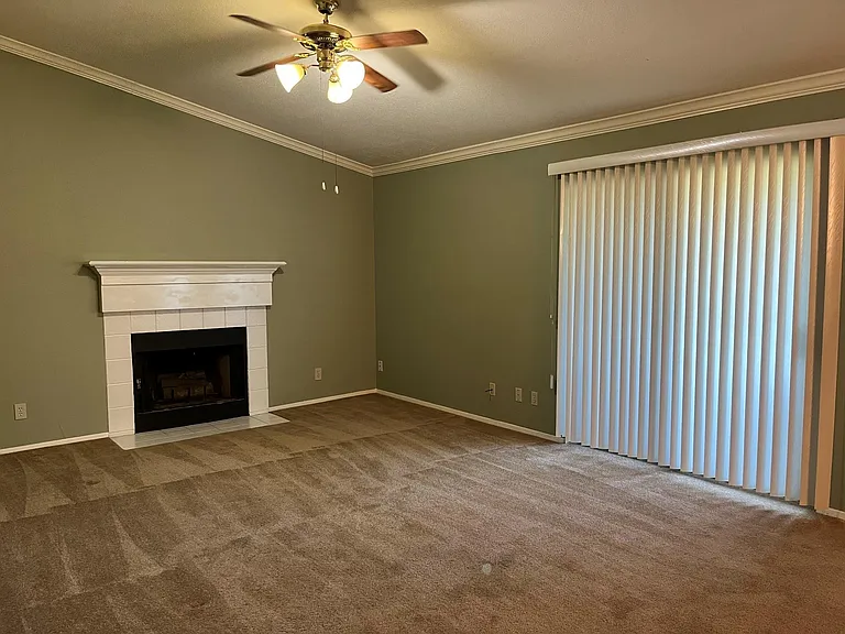 4444 Victory Dr #1302 — Photo 11