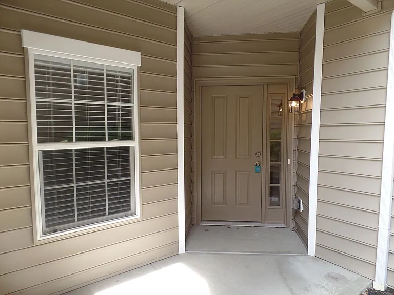 5353 Nottinghamshire Ln — Photo 10