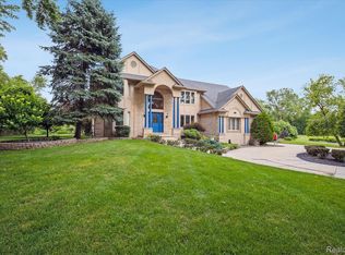 56764 Jewell Rd, Shelby Township, MI 48315