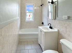 20 Lincoln St, New Britain, CT