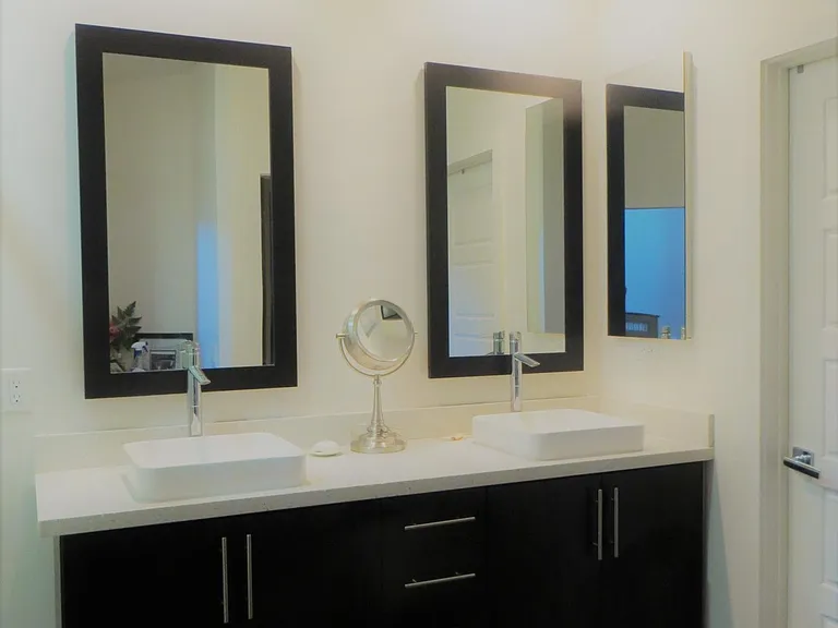 7855 Modern Oasis Dr — Photo 11