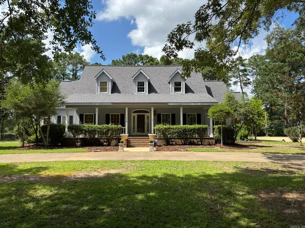 1170 Hollow Hills Dr, Camden, AR 71701