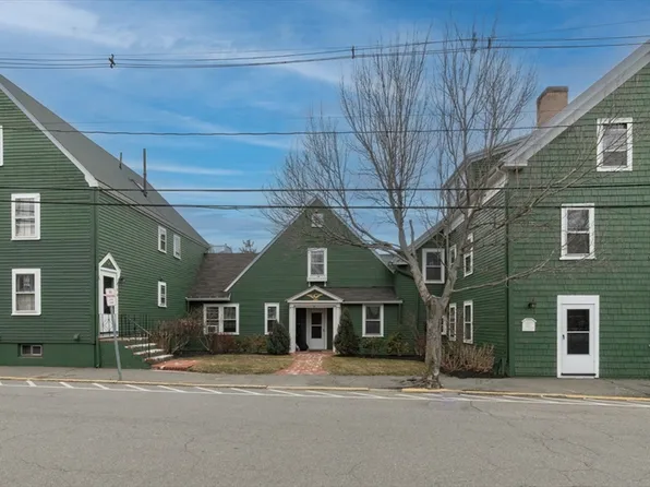 8 Franklin St Unit 19, Marblehead, MA 01945